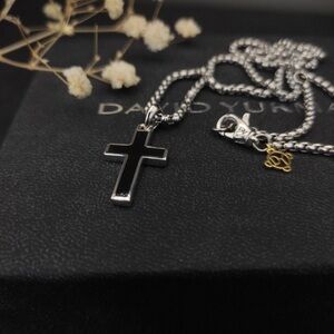 David Yurman 925 Silver Black Onyx Cross Necklace with Original Pouc